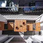 Merkuri Apartments